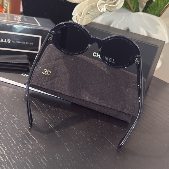 Chanel 5511-A 503/S4 Dark Blue Round Asian Fit 52-20-140mm Sunglasses - Picture 7 of 7